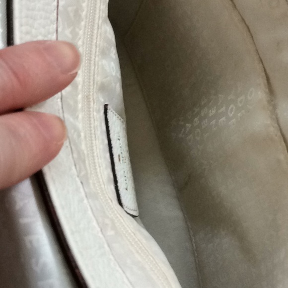 Kate Spade Cream Crossbody - Picture 3 of 4